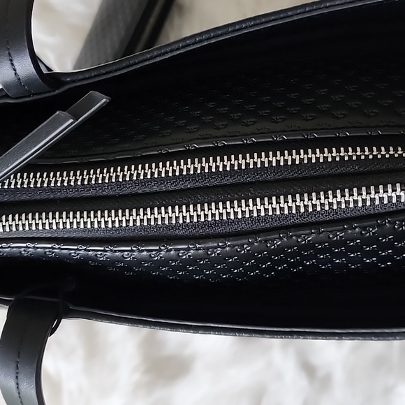 Calvin Klein Elegant Black Shoulder Bag Brand New No Tag - Picture 8 of 15